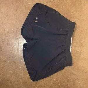 black under armor athletic shorts
